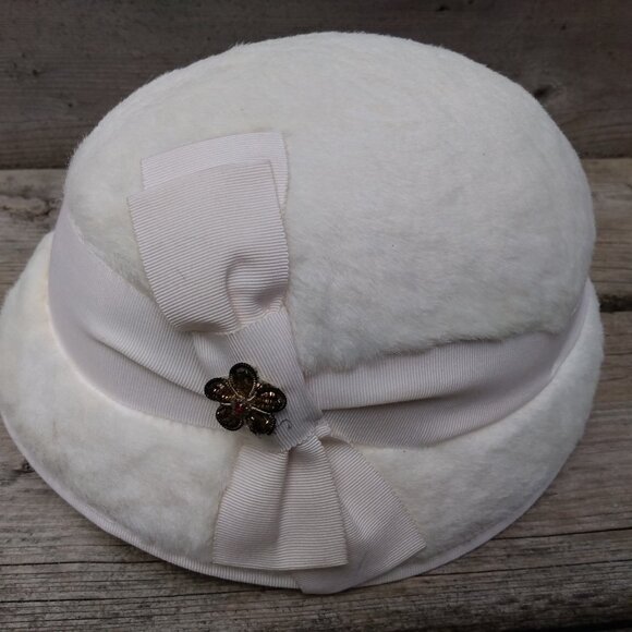 Vintage Cloche Hat Winter White Faux Fur Plush 20.5" - Picture 11 of 12